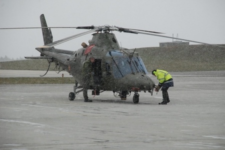 Do Náměště přiletěly cvičit belgické vrtulníky A-109