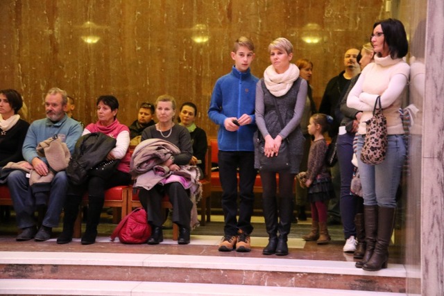 Slavnostní chvíli s vyznamenanými vojáky prožívali i jejich rodinní příslušníci