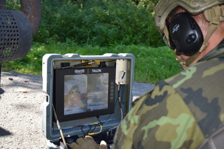 OCU (Operator Control Unit) - ovládací panel operátora robota Talon