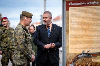 Nová výstava před Generálním štábem Armády ČR 