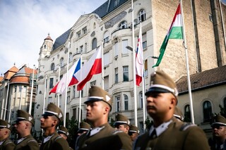 Nejvyšší vojenští představitelé V4 jednali v Budapešti o bezpečnosti regionu i připravenosti evropských armád