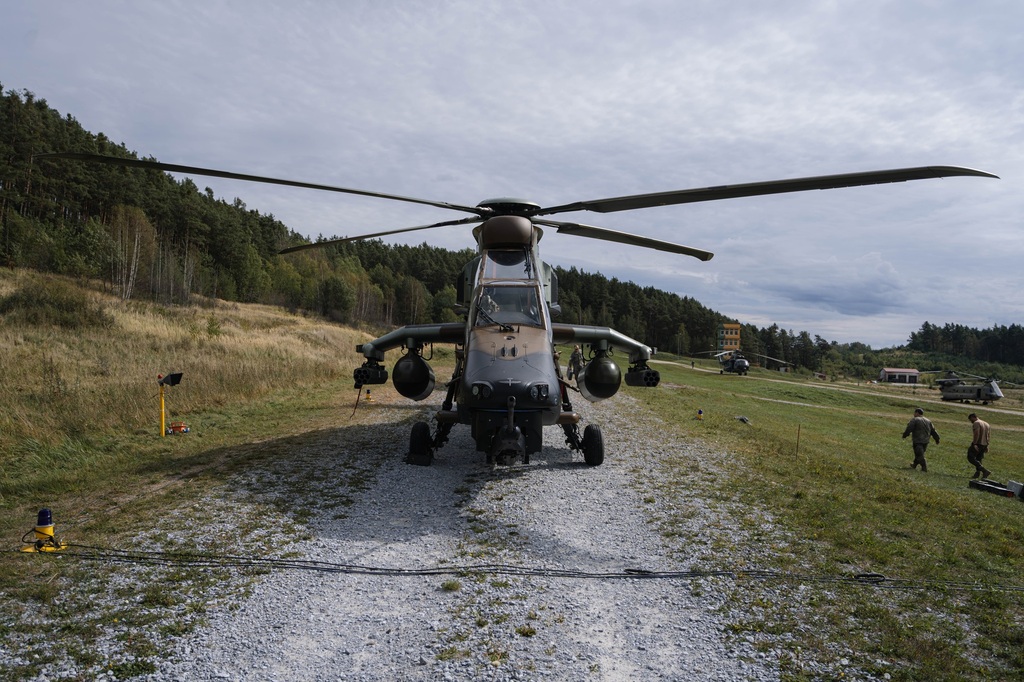 Bitevní vrtulník EC665 Tiger (ESP)
