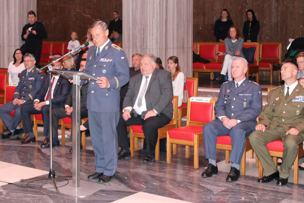 Generálmajor Verner všem poděkoval za vzorné splnění povinností