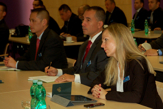 Celkem 68 studentů Senior Course 125 NATO Defense College se zúčastnilo série přednášek na téma obranná politika a vojenská strategie ČR či organizační struktura a úkoly AČR