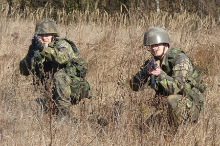 Vyškov: Důstojnický kurz prověřil především schopnosti velitelů 