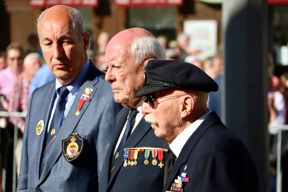 Belgičtí veteráni účastnící se osvobození Plzně v roce 1945