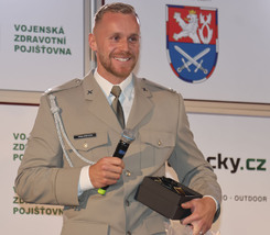 Nejlepším armádním sportovcem roku je kanoista Martin Fuksa. V anketě předčil Adamczykovou a Vadlejcha