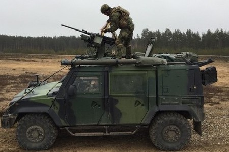 Pabrade vojáky nešetřilo