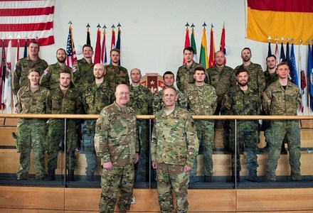 Brigádní generál Zoltán Bubeník ocenil úspěšné vojenské zdravotníky