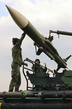 Vojáci používají při výcviku rakety 3M9 UD