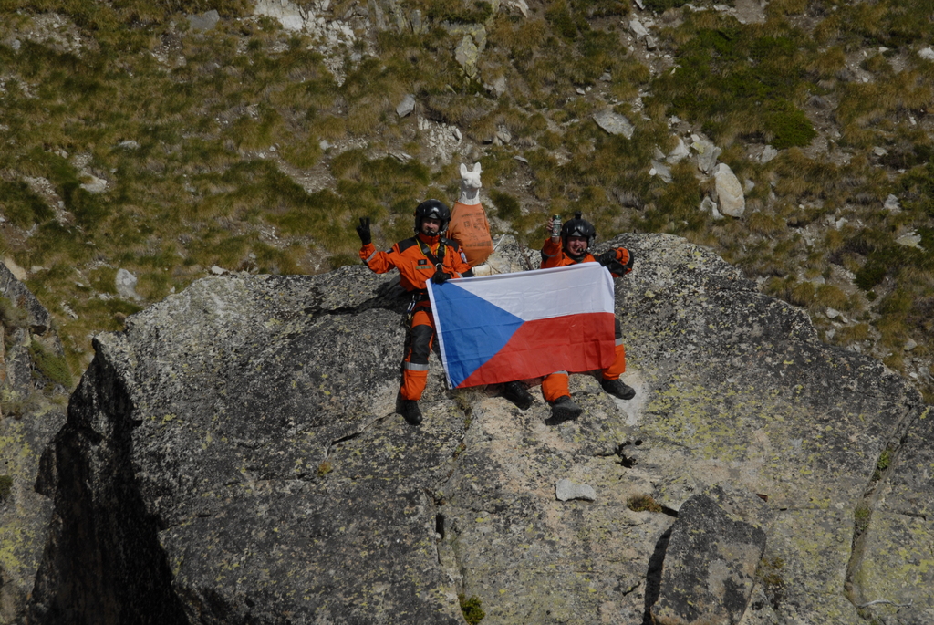  Ve francouzských Pyrenejích se cvičila také záchrana osob z nepřístupného terénu