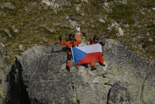  Ve francouzských Pyrenejích se cvičila také záchrana osob z nepřístupného terénu