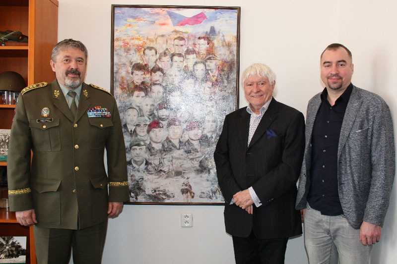Obraz převzal armádní generál Aleš Opata