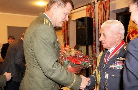  Gen. Boček oslavil devadesáté čtvrté narozeniny