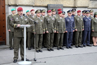 Výstavu zahájil úvodním slovem náčelník Generálního štábu armádní generál Aleš Opata