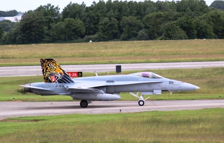  Švýcarský stroj F-18 s tygří kamufláží pro letošní cvičení NATO Tiger Meet 2017