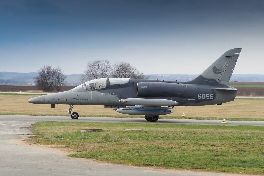 21. základna vyčlenila pro účely cvičení i podzvukové letouny L-159 ALCA
