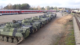  Technika je opět složena z vagónů…