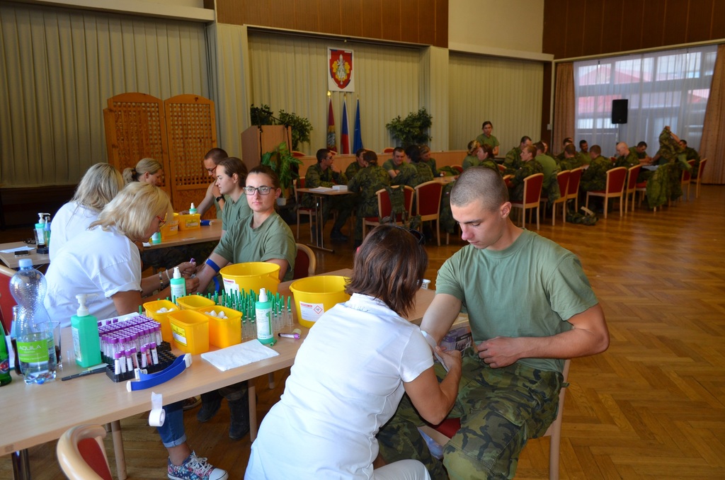  Odebírání vzorků krve trvalo celkem tři hodiny