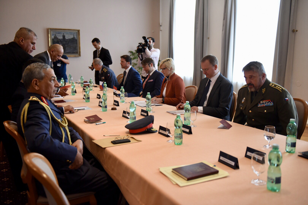 Both parties discussed the security situation in Iraq and its defence requirements