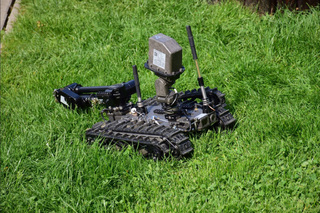 Přednáška s praktickou ukázkou ovládání robotů a jejich schopností