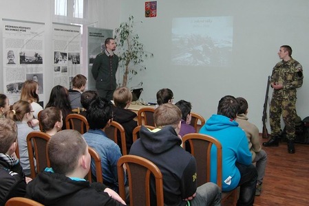 Vojáci z Bučovic propagují projekt LEGIE 100, pořádají výstavu i přednášky