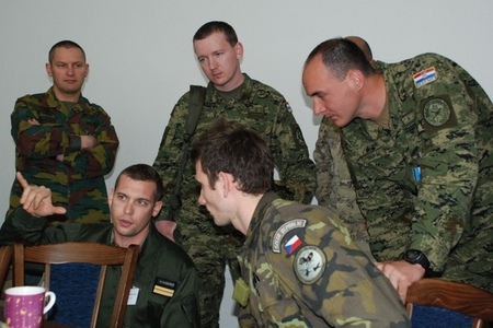 Na cvičení Ample Strike 2015 se do Česka chystají vojáci z 16 zemí NATO