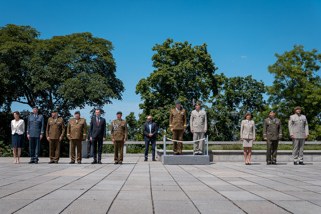 Na Čestném dvoře Národního památníku v Praze na Vítkově se uskutečnil slavnostní ceremoniál 