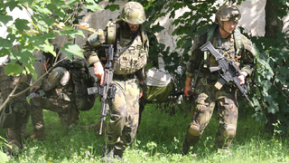  Transport zraněného v rámci výcviku combat life saver