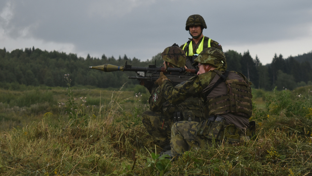 Ostrá střelba z RPG-7