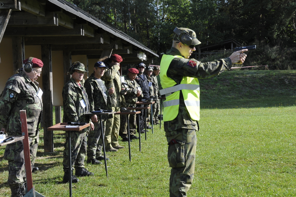 Ve spolupráci s brannými spolky organizují i řadu střeleckých soutěží