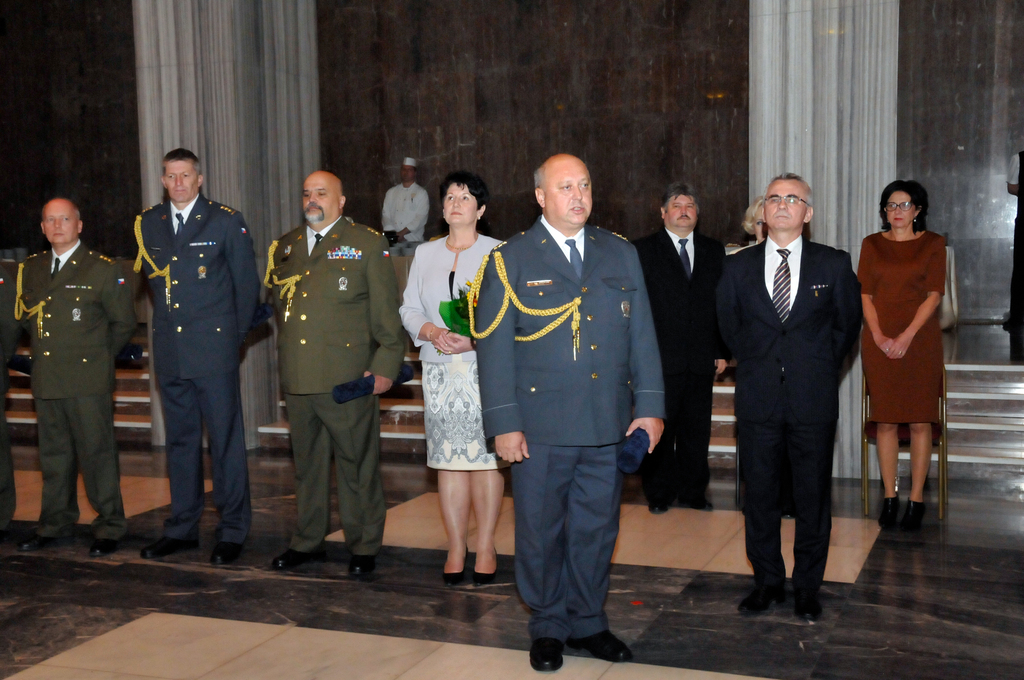 Za jmenované plukovníky poděkoval za vloženou důvěru a slíbil odpovědné plnění úkolů s maximálním nasazením plukovník Ján Argaláš 