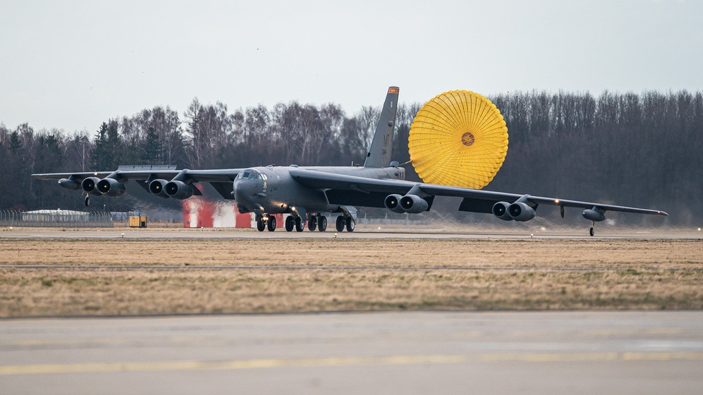 Americký bombardér B-52 cvičně přistál v Mošnově