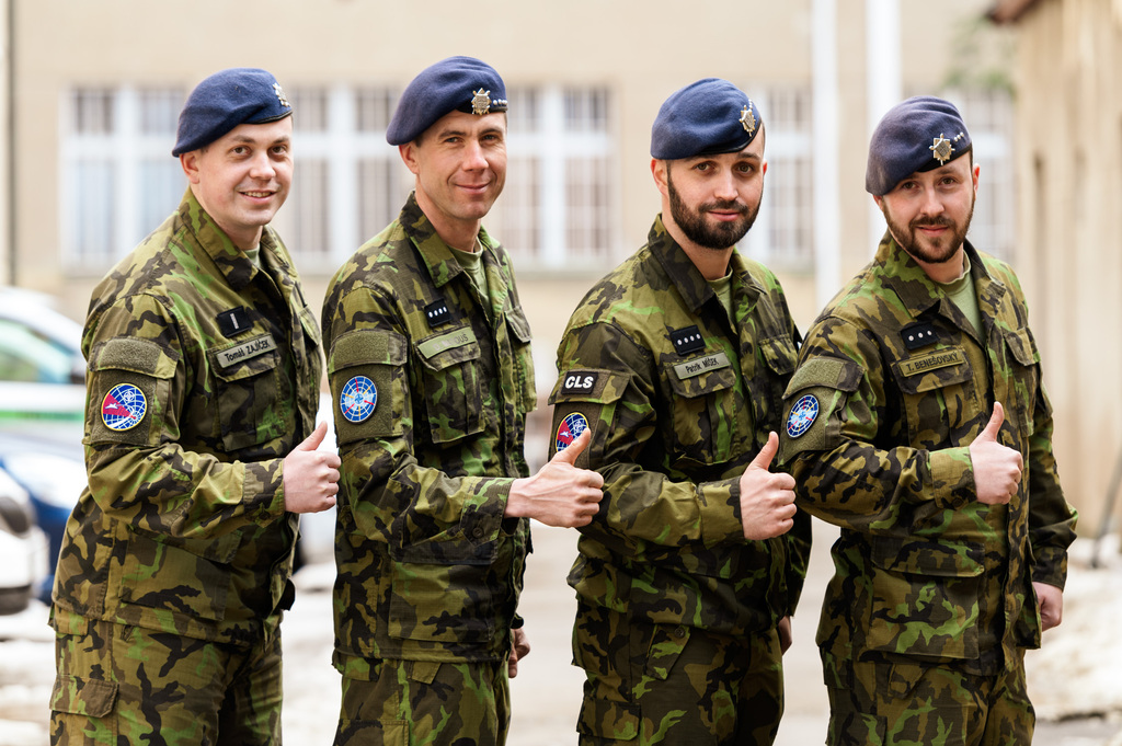 Rotmistr Tomáš Zajíček, rotní David Matouš a Patrik Míšek a četař Tomáš Benešovský
