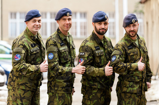 Rotmistr Tomáš Zajíček, rotní David Matouš a Patrik Míšek a četař Tomáš Benešovský