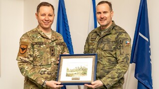 Generál Řehka jednal se svým moldavským protějškem generálem Micovem