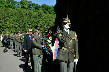 Památku obětí spojeneckých armád uctili zástupci resortu obrany a armády v Ďáblicích