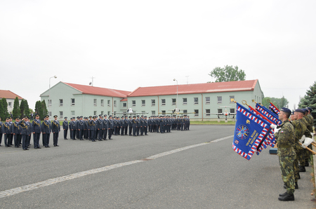 Ze slavnostního nástupu útvarů Vzdušných sil AČR na základně taktického letectva v Čáslavi