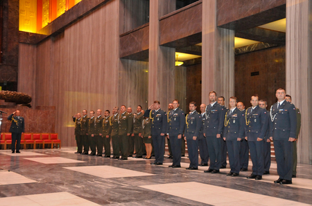 Nastoupené jednotky AČR, které se nedávno vrátily z misí v Afghánistánu a Egypta