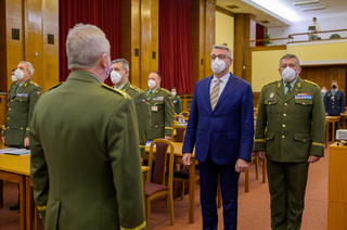 Minister of Defence Lubomír Metnar and the Chief of the General Staff Aleš Opata
