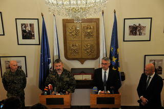 Ilustrační obrázek ke článkuArmáda České republiky prožívá těžké chvíle, děkuje za podporu veřejnosti