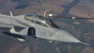 Letouny JAS-39 Gripen se zapojily do mezinárodního cvičení Air-to-Air Refueling