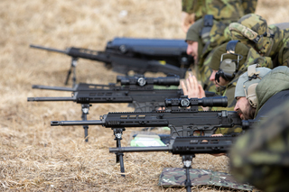 Střelci a střelečtí instruktoři se zaškolili používání nové zbraně CZ BREN 2 PPS