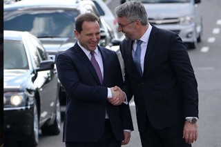 Minister Lubomír Metnar with Minister David Tonoyan 
