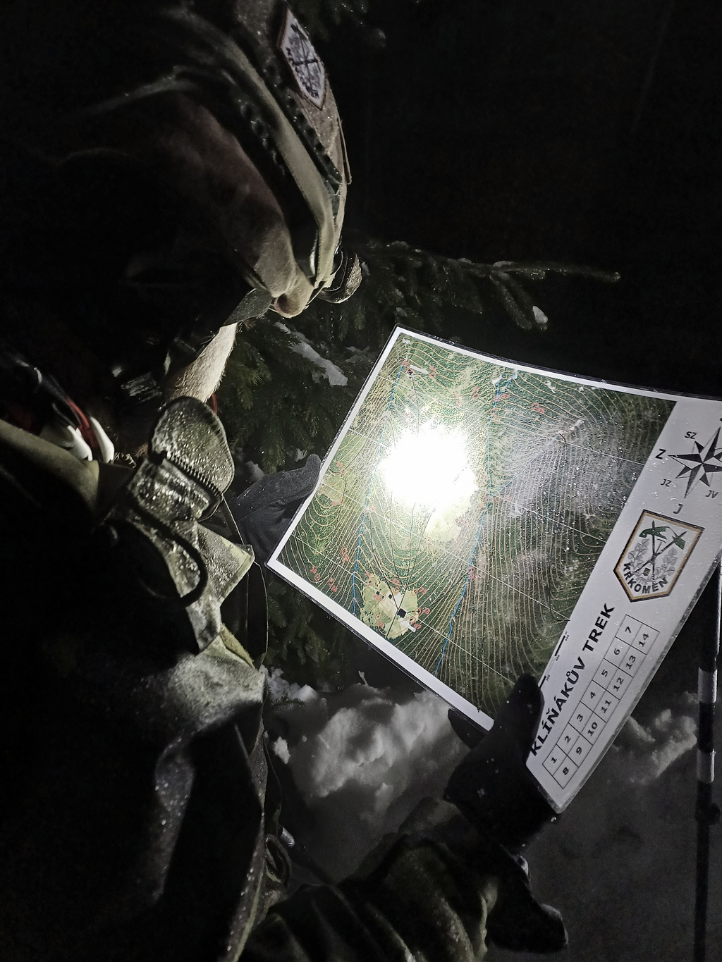 Pohyb družstev byl pouze podle map