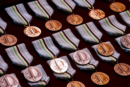 Vyznamenání, která za službu v zahraničí obdrželi vojáci