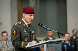 Speciální síly vstupují do nové etapy: generál Hofírek předá velení plukovníku Kramplovi