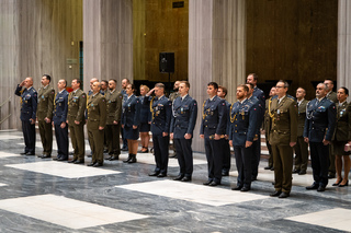 Návrat do vlasti a poděkování za službu v zahraničí