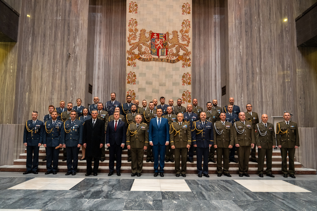 Návrat do vlasti a poděkování za službu v zahraničí