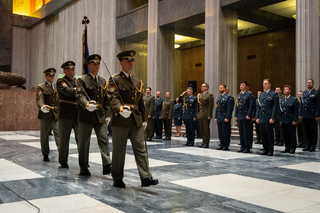 Návrat do vlasti a poděkování za službu v zahraničí